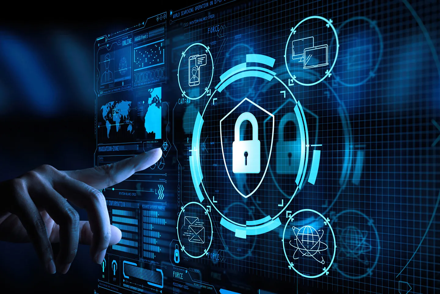 Biểu tượng lá chắn và khóa, tượng trưng cho sự an toàn và minh bạch tại J888